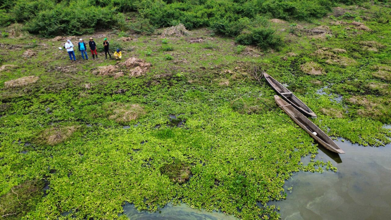 Panoramica tesca 2 con funcionarios y pescadores